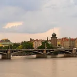 Golden River * פראג