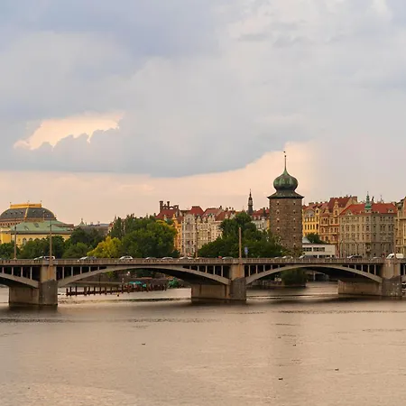 Golden River * Prag